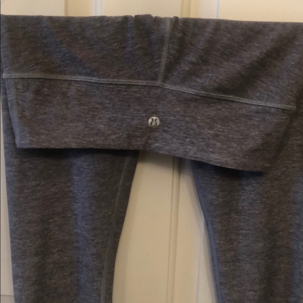 Lululemon Low Rose Wunder Under 28” Gray
